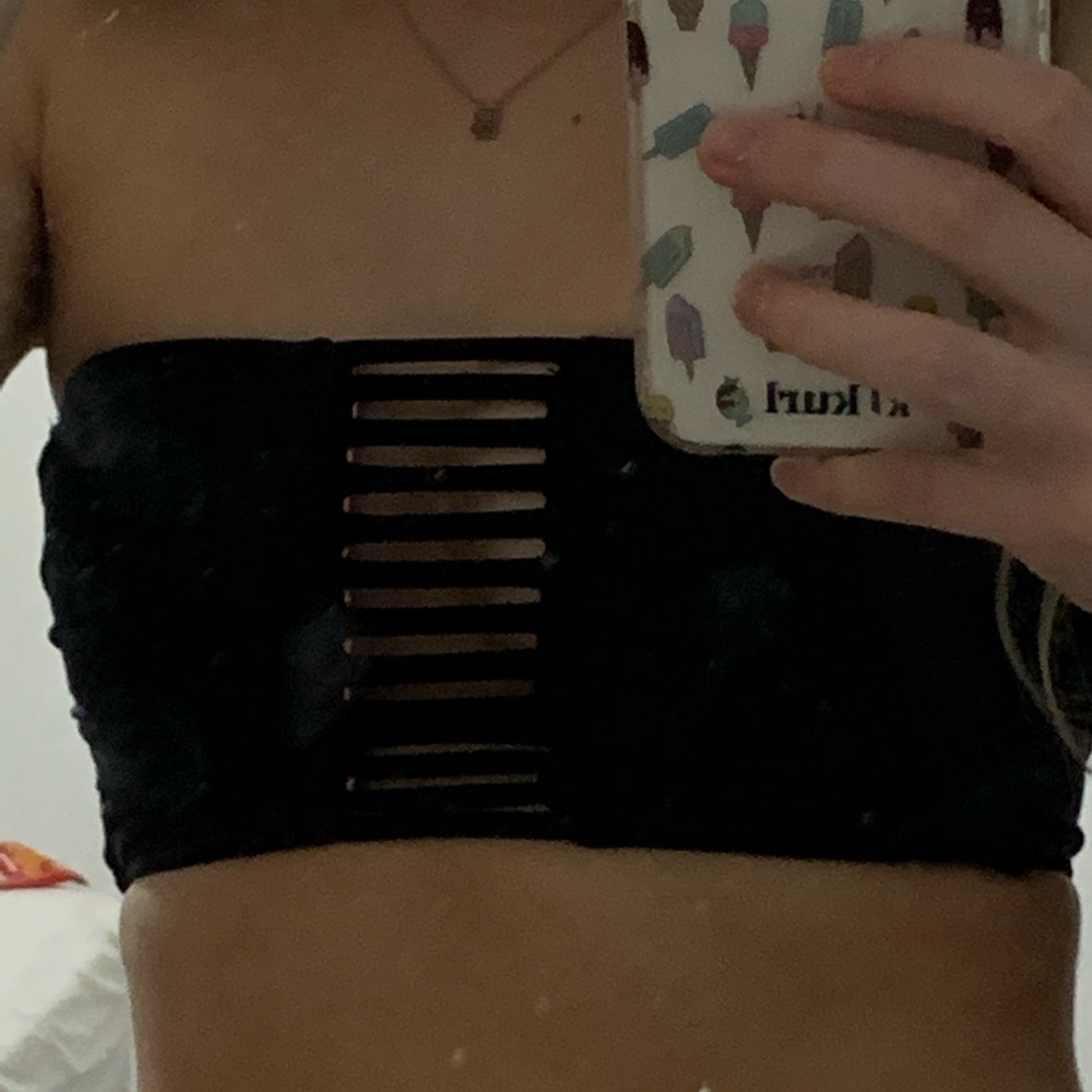 strapless bikini top